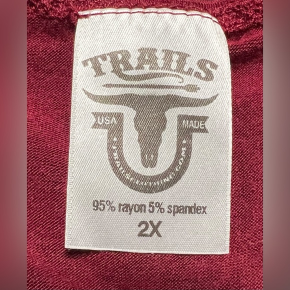 TRAILS Super Soft Maroon Tank Top “Hide Your Crazy/Act Luke A Lady” Size… - Picture 3 of 3